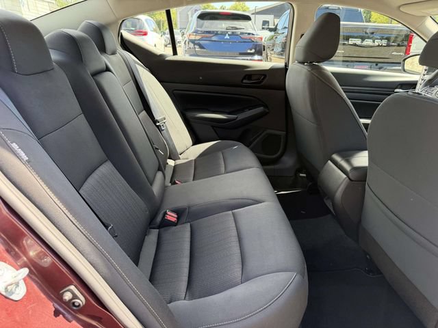 Used 2025 Nissan Altima 2.5 SV FWD image 13