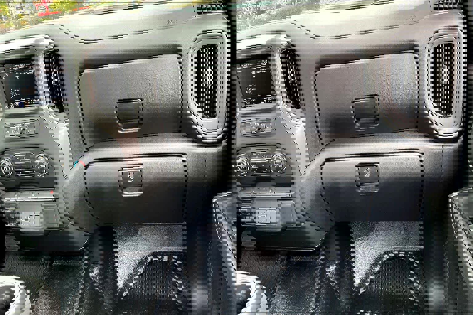 Used 2025 Chevrolet Silverado 2500 W/T w/ Snow Plow Prep/Camper Package image 30