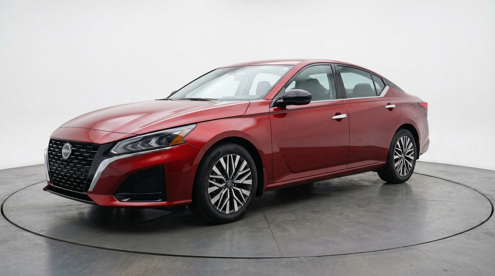 Used 2025 Nissan Altima 2.5 SV FWD image 3