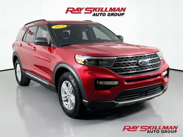 Used 2022 Ford Explorer XLT w/ Equipment Group 202A AWD/4WD image 1