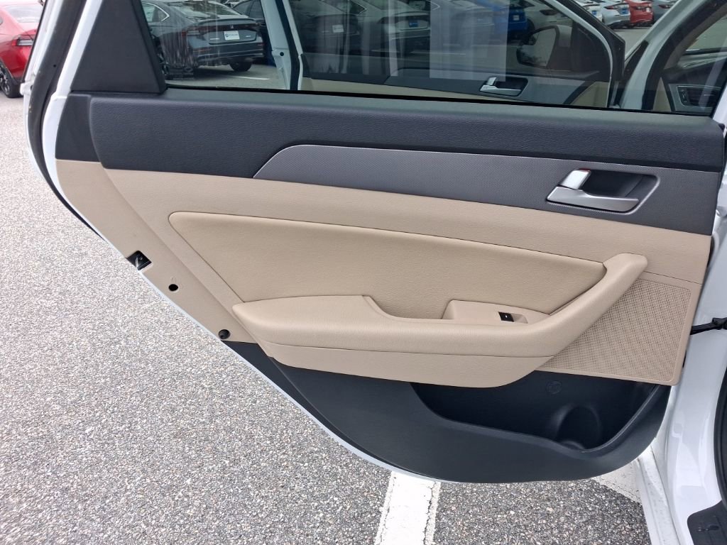 Used 2015 Hyundai Sonata SE w/ Option Group 09 image 20