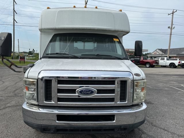 Used 2008 Ford E-350 and Econoline 350 Super Duty RWD image 2