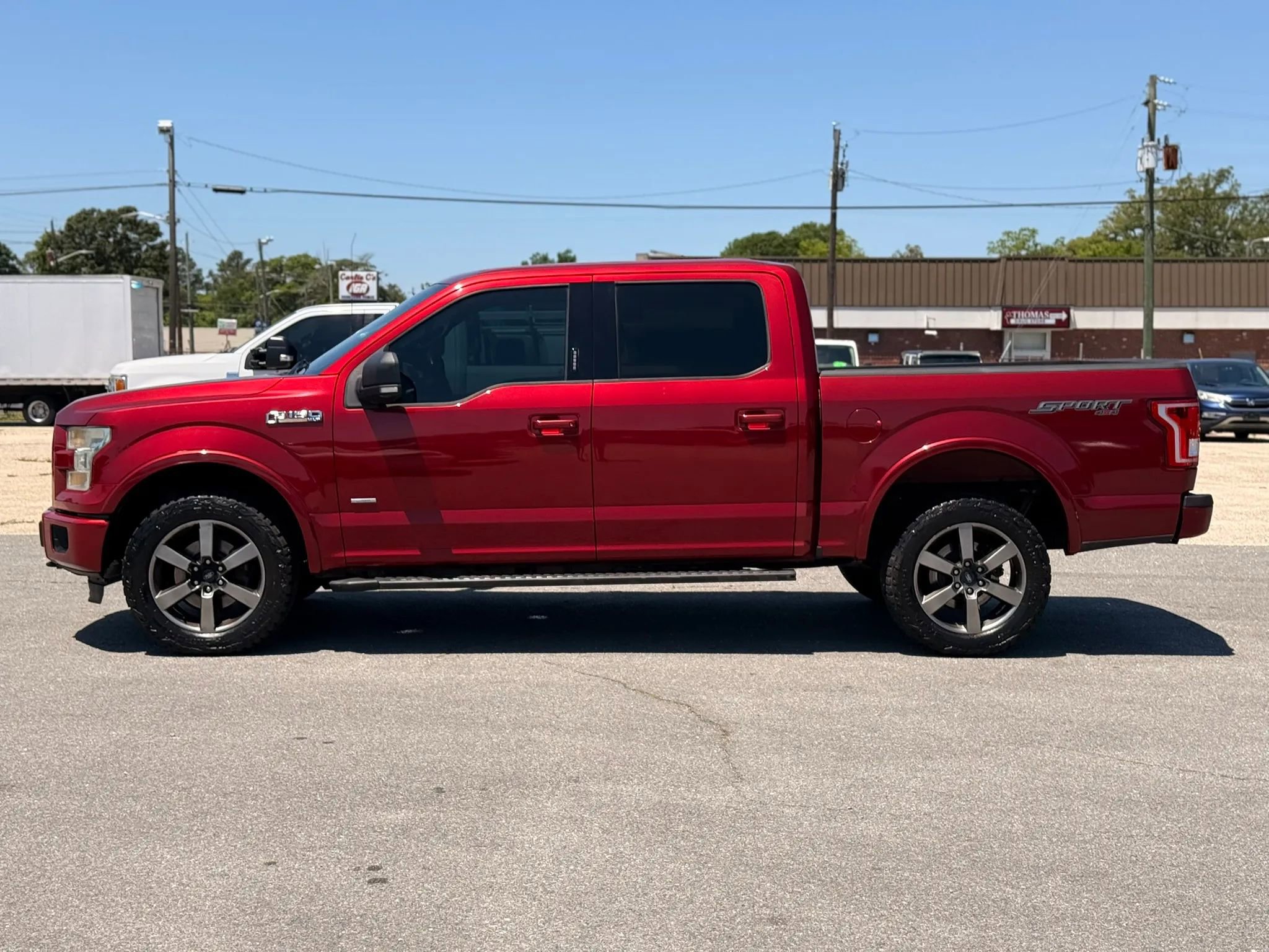 Used 2015 Ford F150 XLT w/ Equipment Group 302A Luxury AWD/4WD image 6