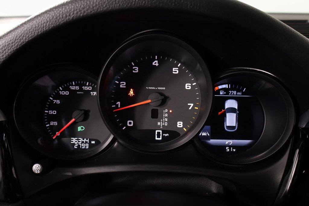 Used 2020 Porsche Macan image 5