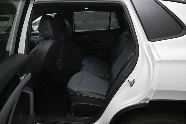 New 2026 Volkswagen Tiguan SE R-Line AWD/4WD image 11