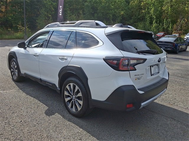 Used 2023 Subaru Outback Touring image 5