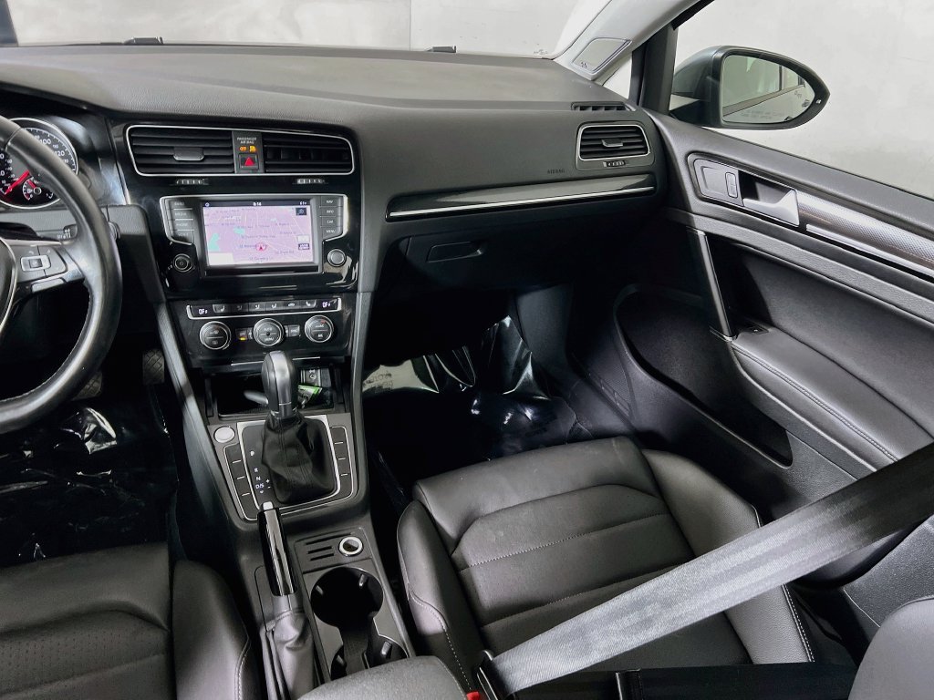 Used 2017 Volkswagen Golf SEL FWD image 22