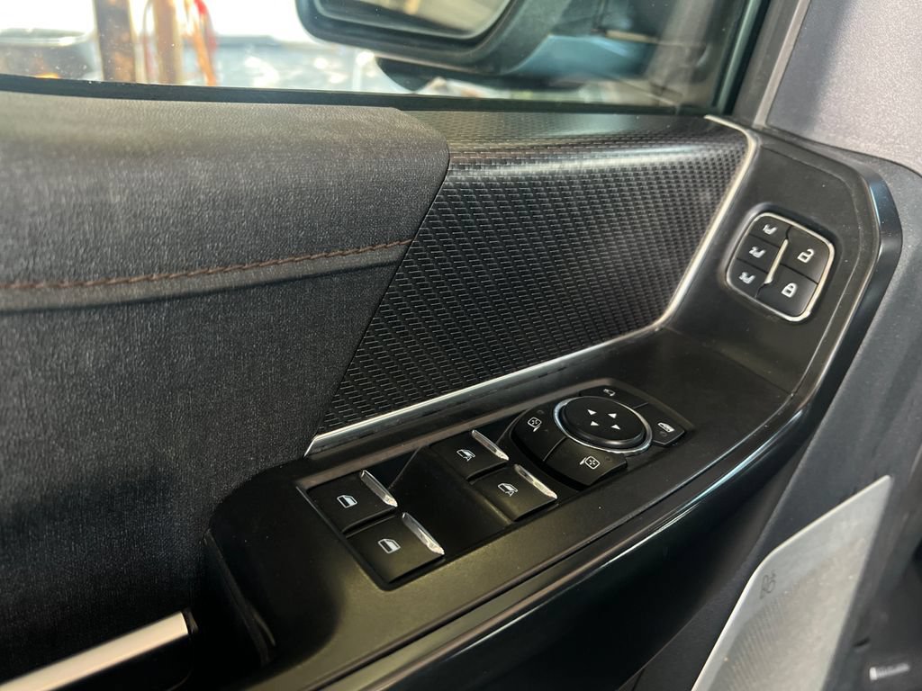 Used 2023 Ford F150 Raptor w/ Raptor 37 Performance Package AWD/4WD image 11