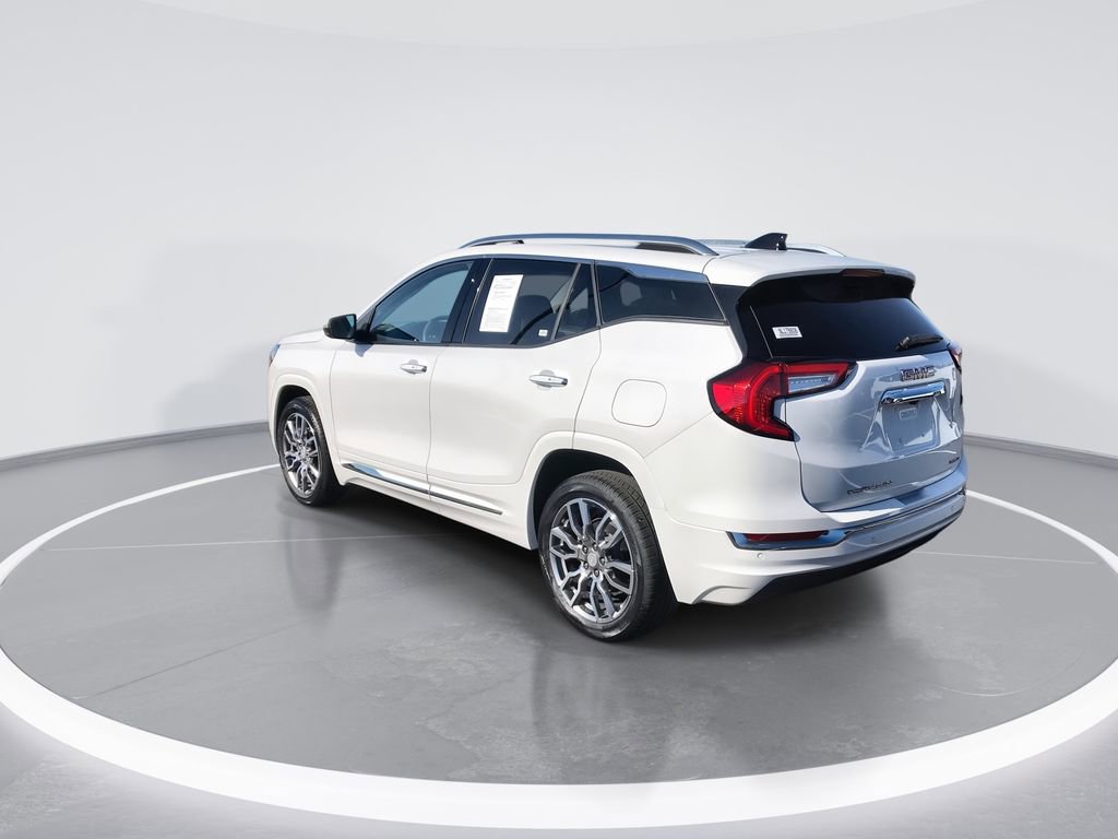 Used 2022 GMC Terrain Denali w/ LPO, Floor Liner Package image 6