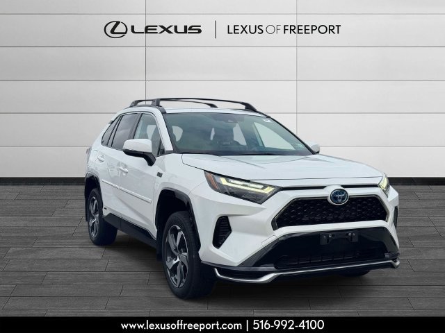 Used 2023 Toyota RAV4 SE w/ Weather & Moonroof Package