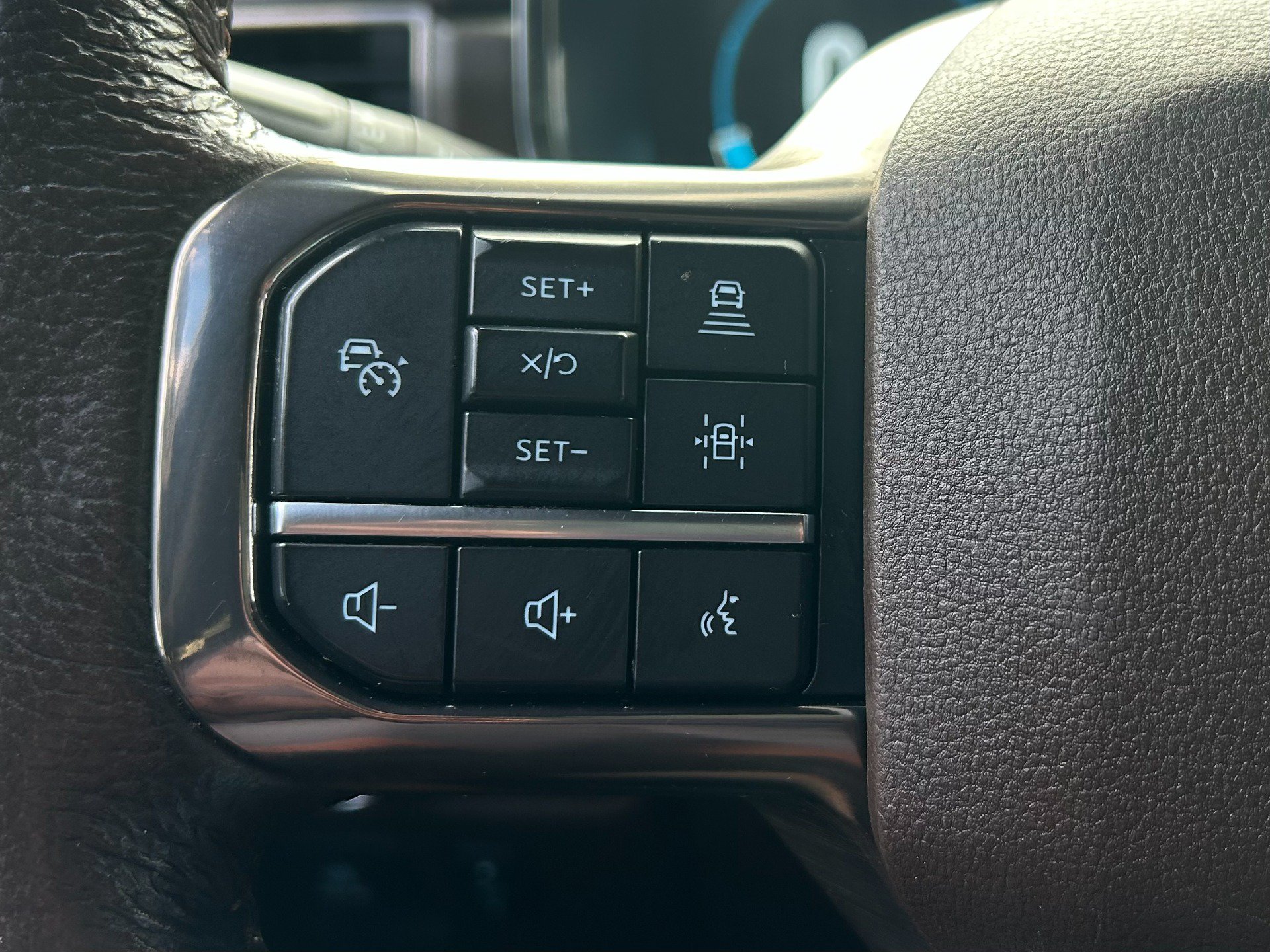 Used 2022 Ford F150 King Ranch w/ Equipment Group 601A High AWD/4WD image 41