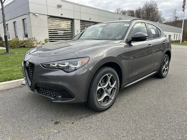 New 2026 Alfa Romeo Stelvio Sprint AWD/4WD image 4