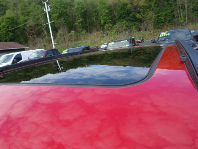 Used 2022 Jeep Compass Limited w/ (RED) Package AWD/4WD image 11