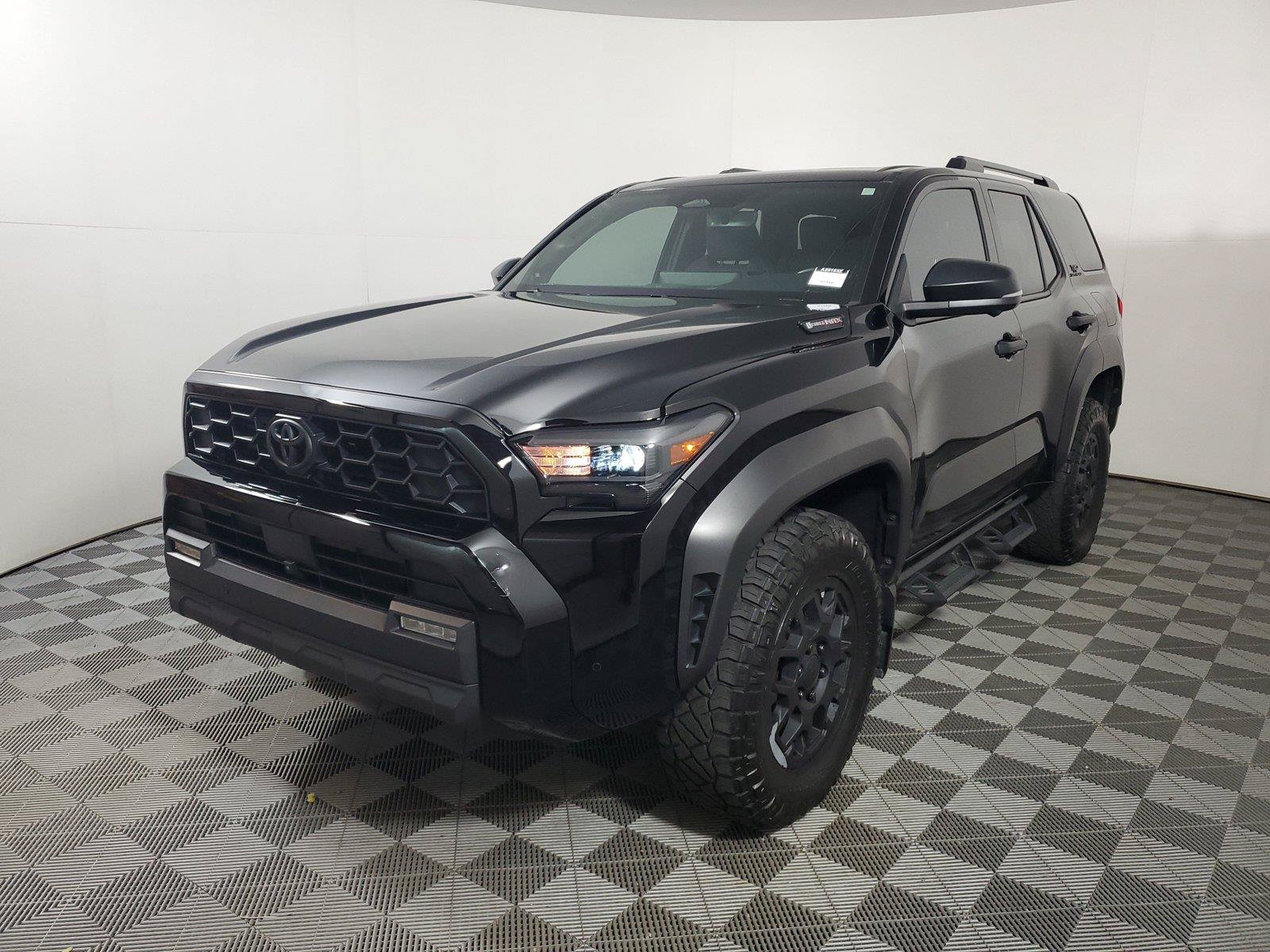 Used 2025 Toyota 4Runner TRD Off-Road Premium AWD/4WD image 3