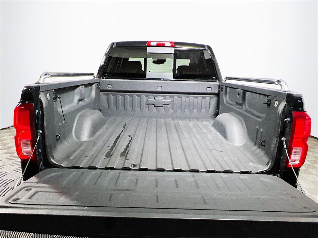 Used 2018 Chevrolet Silverado 1500 High Country image 21