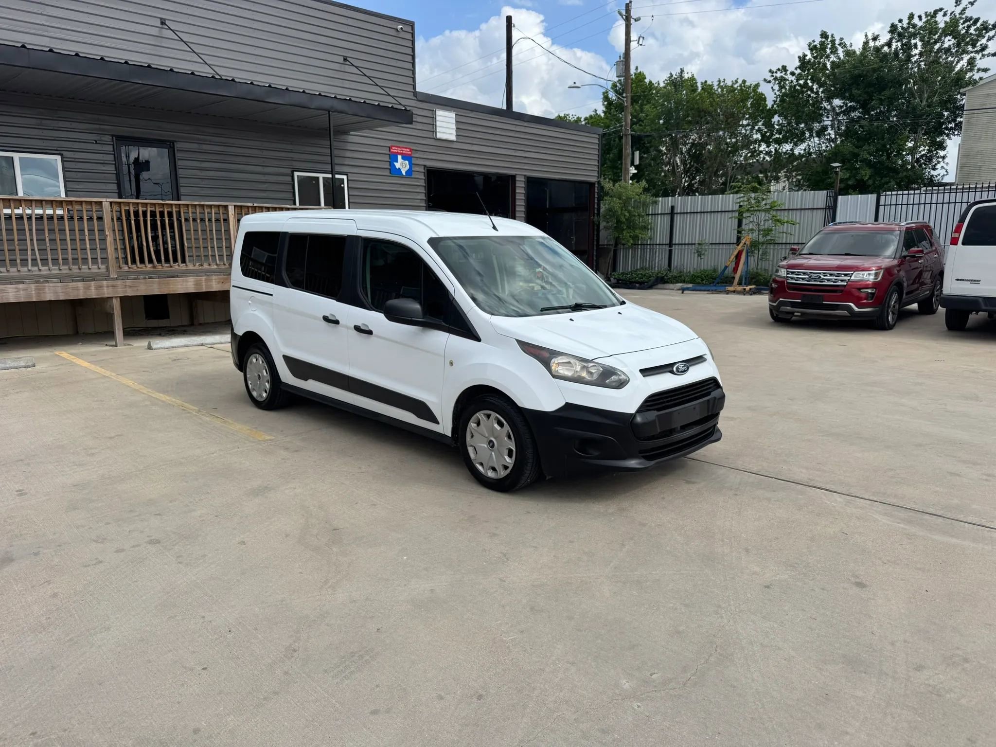 Used 2016 Ford Transit Connect XL FWD image 12