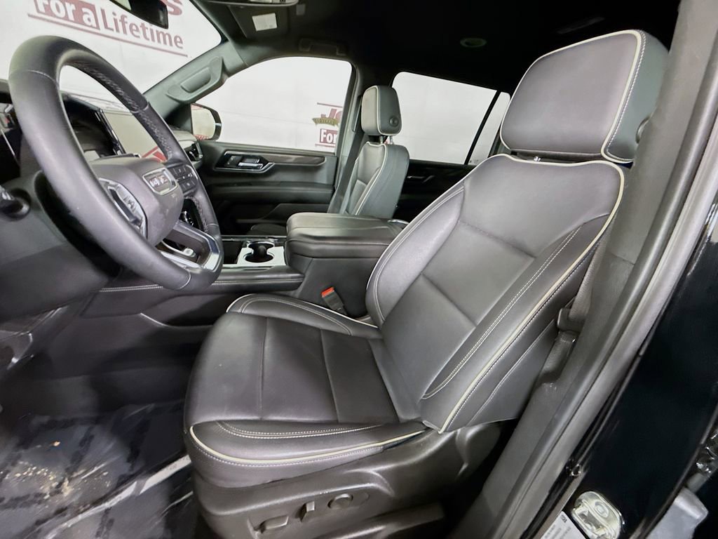 Used 2025 GMC Yukon XL Elevation AWD/4WD image 26