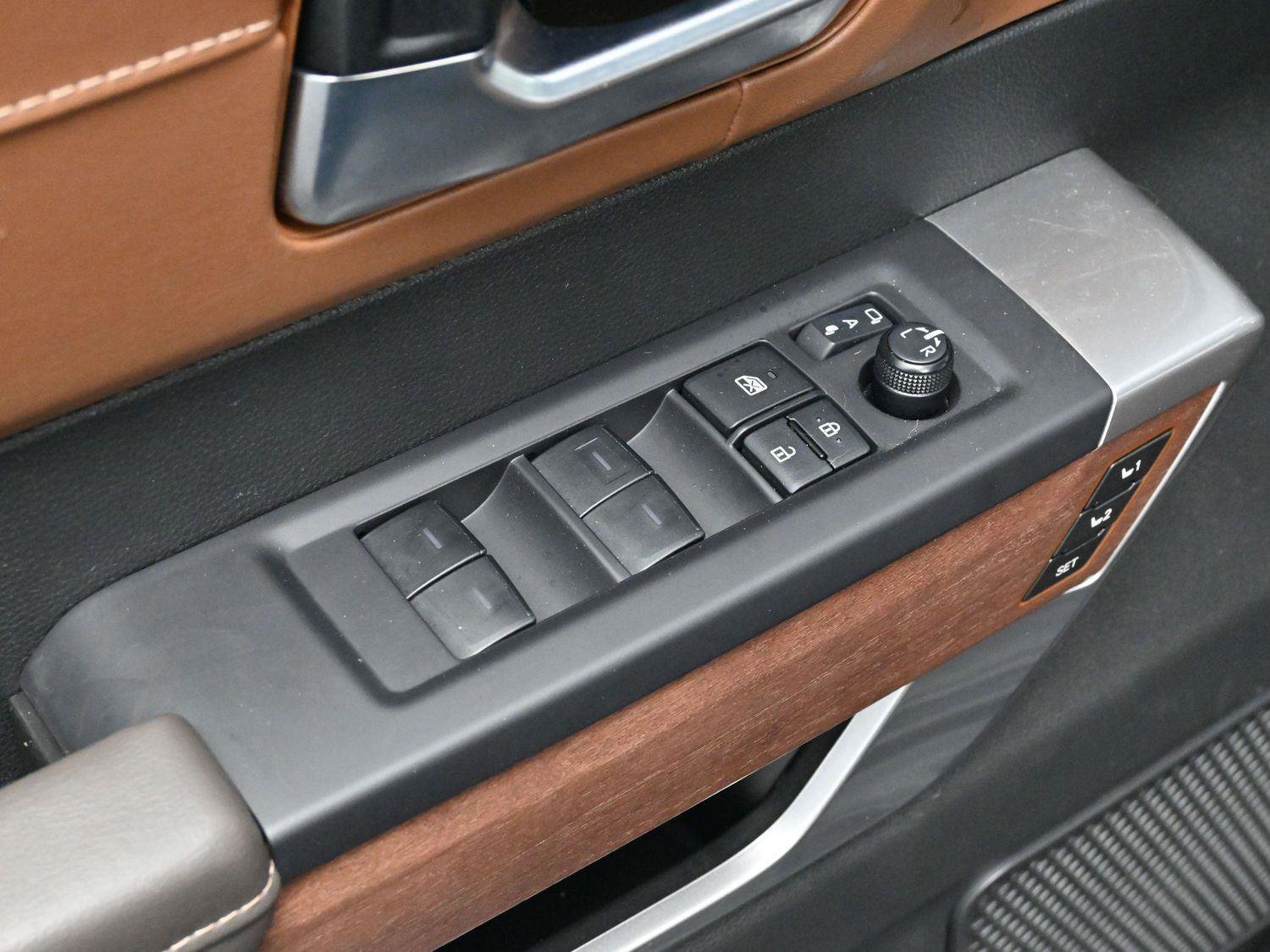 Used 2025 Toyota Sequoia 1794 Edition image 9