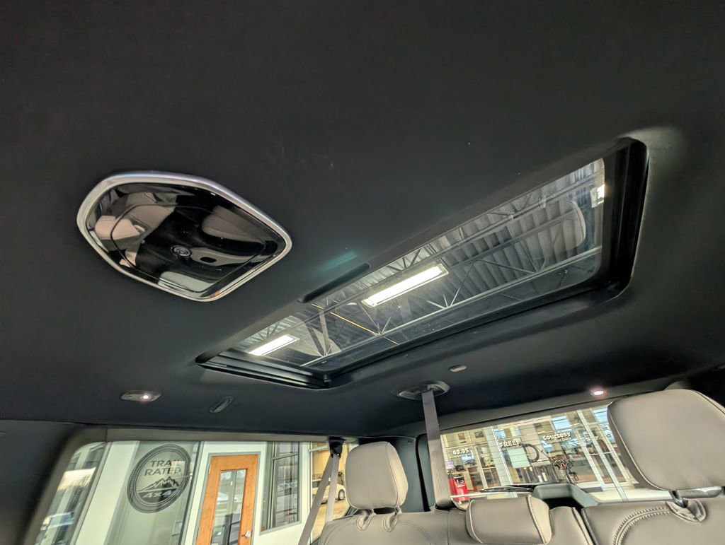 New 2026 Jeep Grand Wagoneer L Limited image 17
