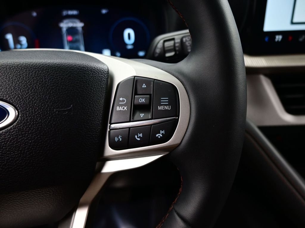 Used 2025 Ford Explorer Active w/ Active Comfort Package image 20