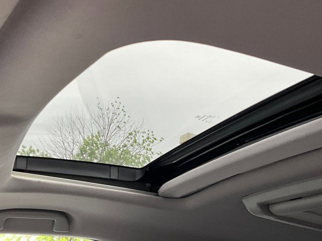 Used 2017 Honda Pilot Touring image 18