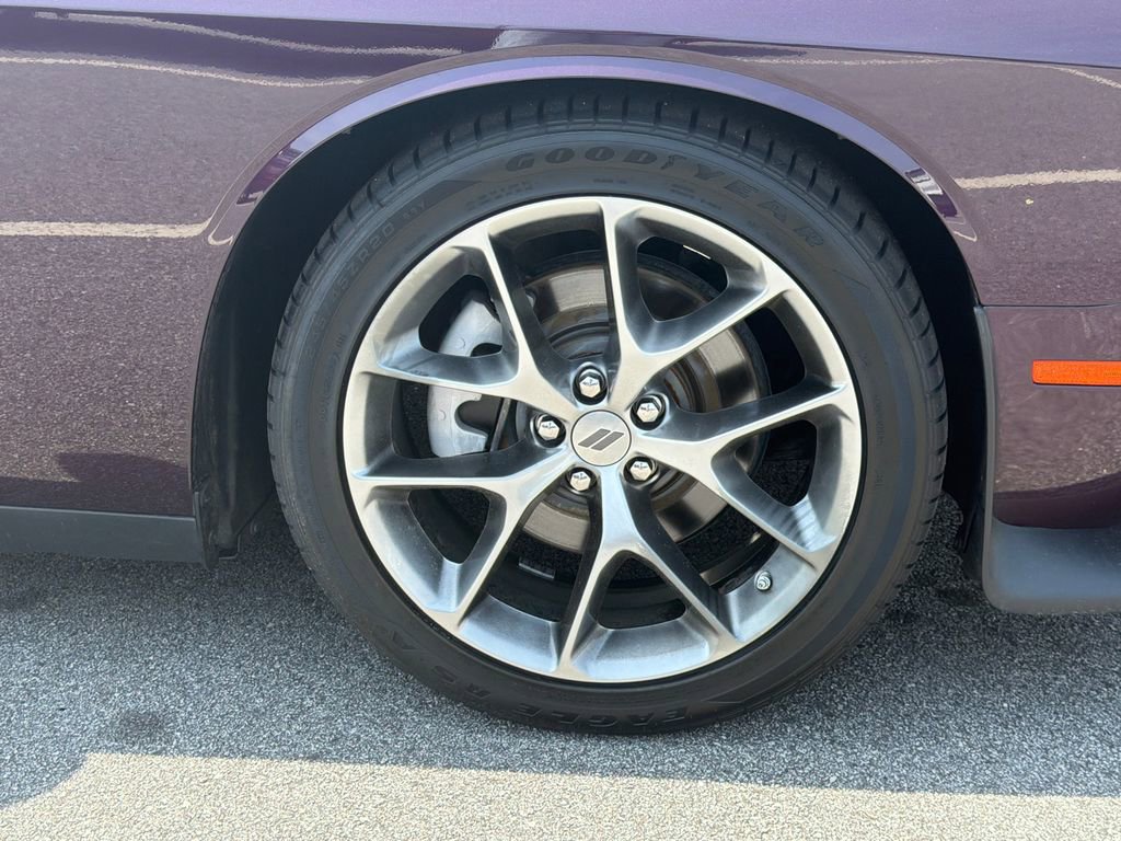 Used 2022 Dodge Challenger GT image 12