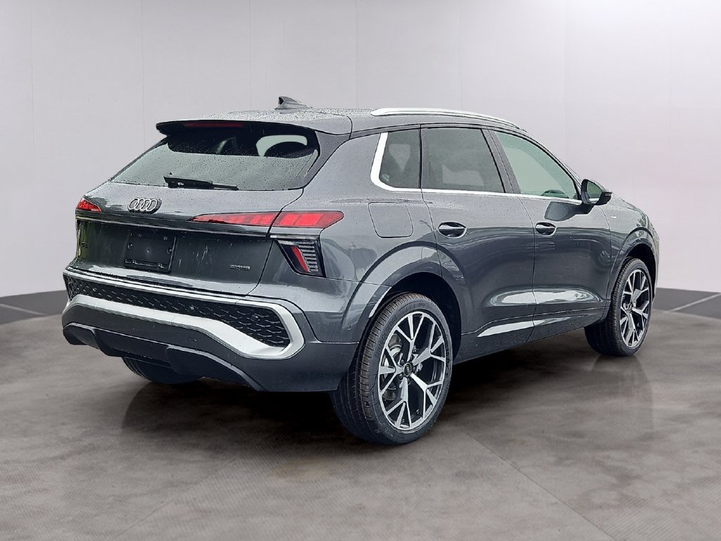 New 2026 Audi Q3 quattro 2.0T AWD/4WD image 3