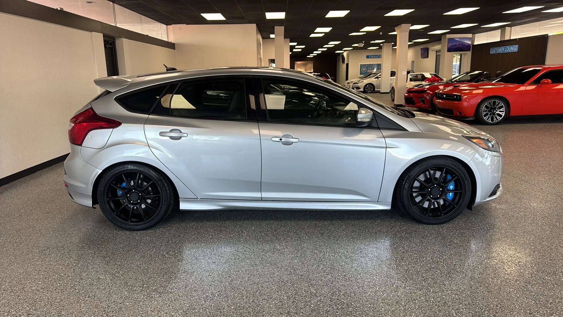Used 2013 Ford Focus ST FWD image 8