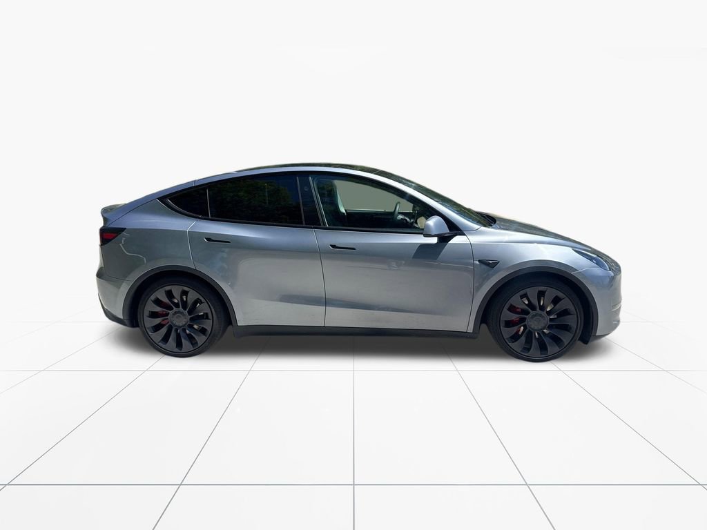 Used 2024 Tesla Model Y Performance AWD/4WD image 10