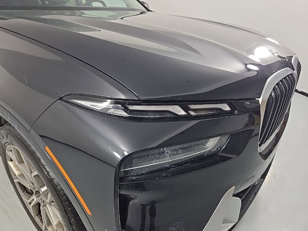 Used 2023 BMW X7 xDrive40i w/ Premium Package image 8