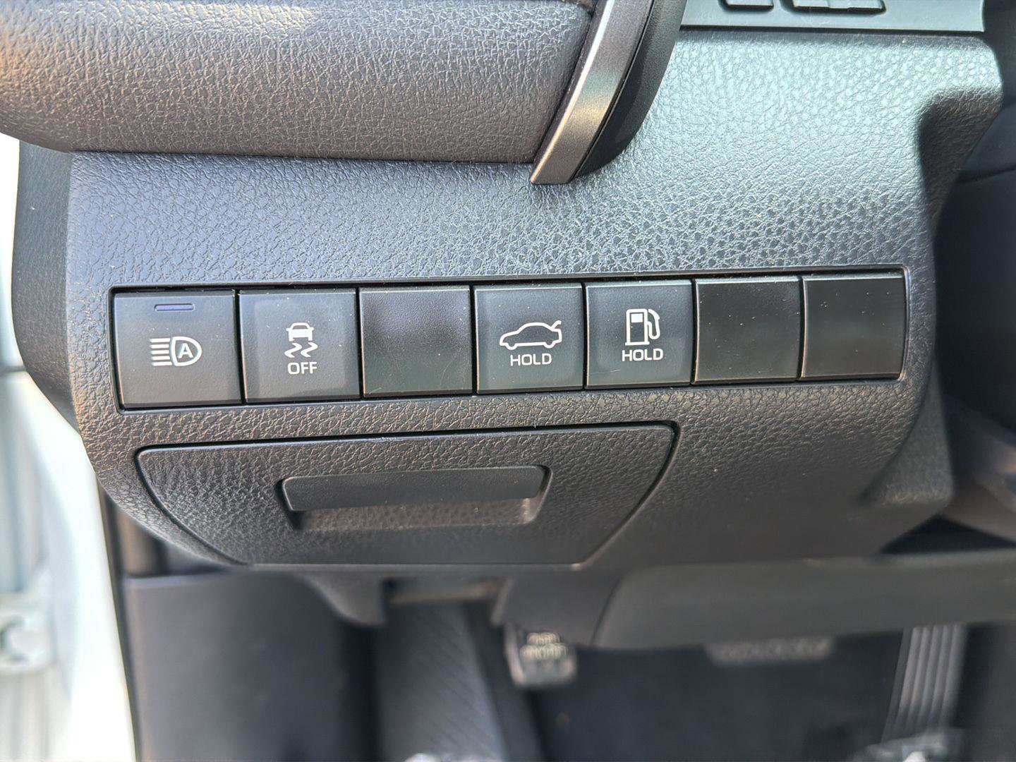 Used 2024 Toyota Camry SE FWD image 19