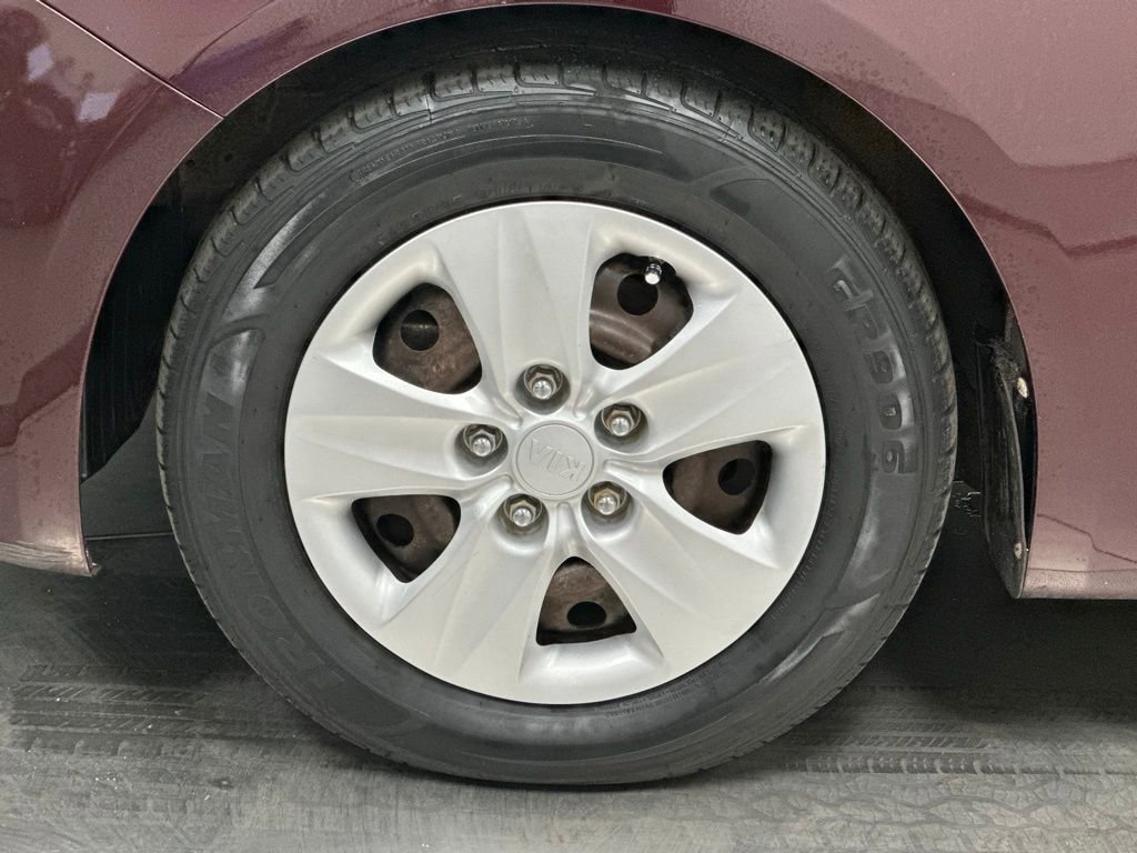 Used 2017 Kia Forte LX image 23