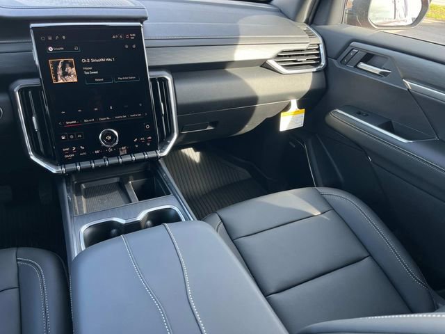 New 2026 GMC Acadia Elevation w/ Elevation Premium Package FWD image 16