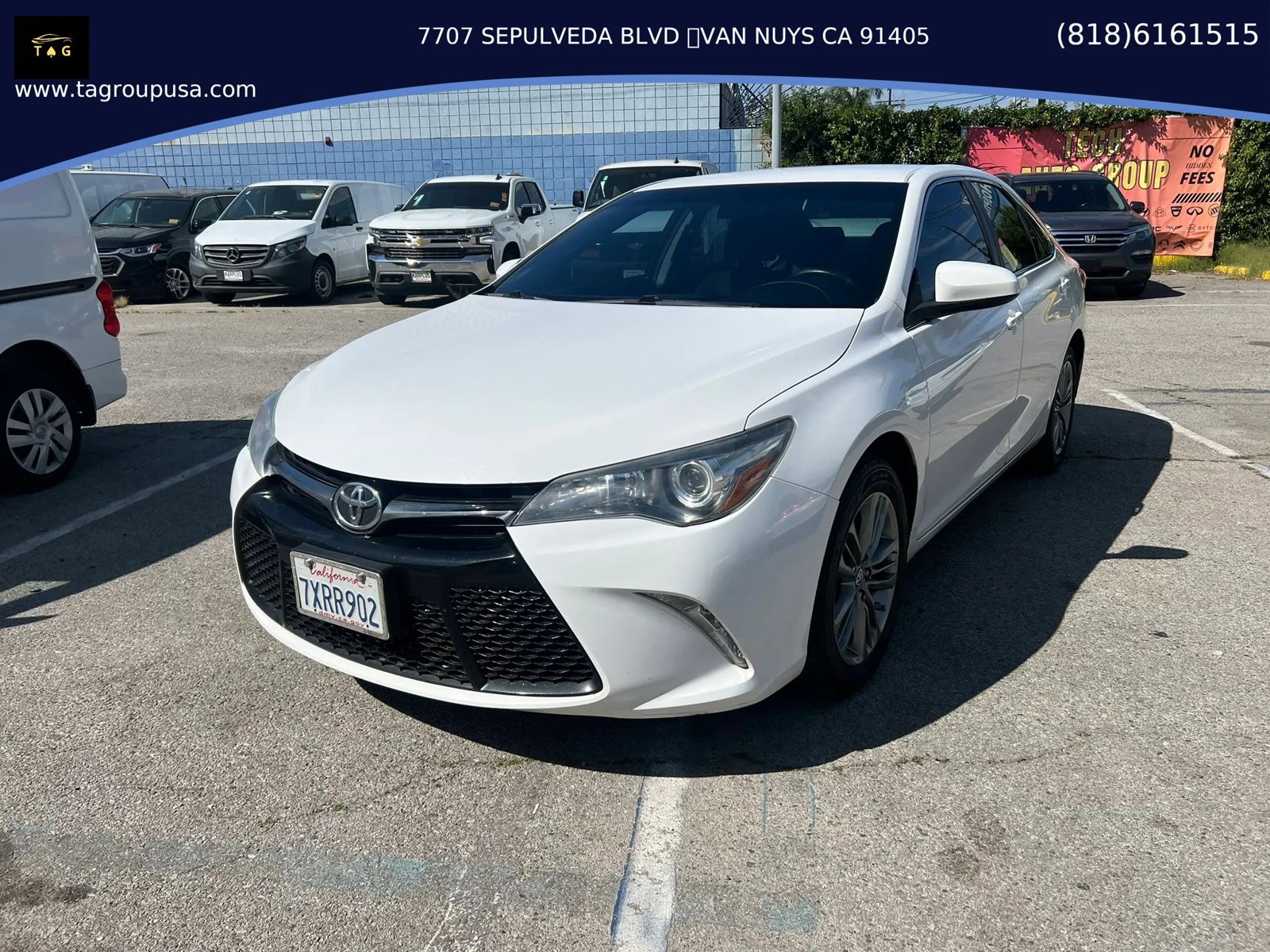 Used 2017 Toyota Camry SE FWD image 1