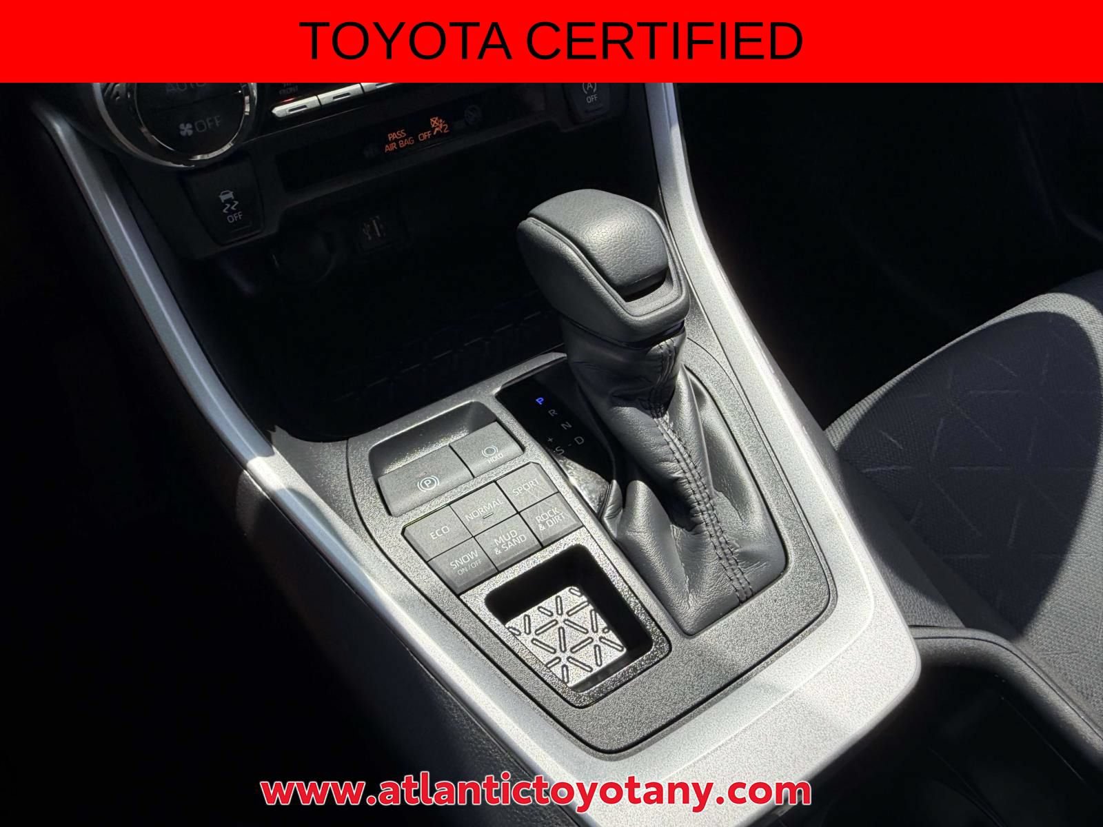 Certified 2025 Toyota RAV4 XLE AWD/4WD image 22