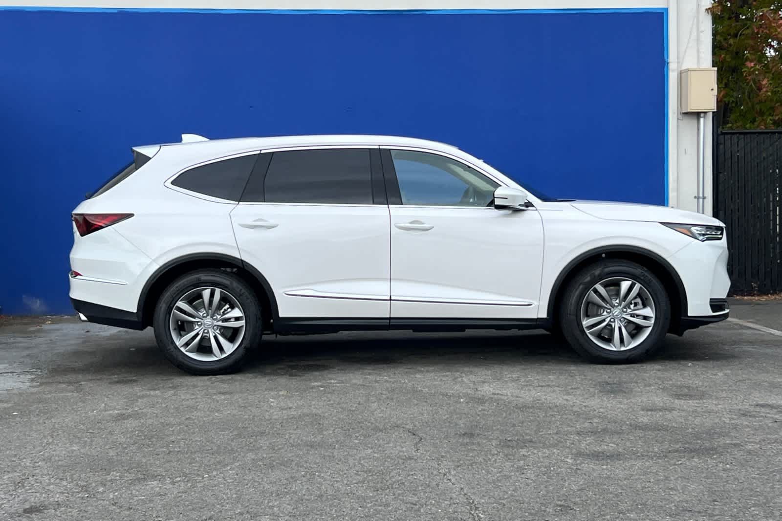 New 2026 Acura MDX FWD image 3