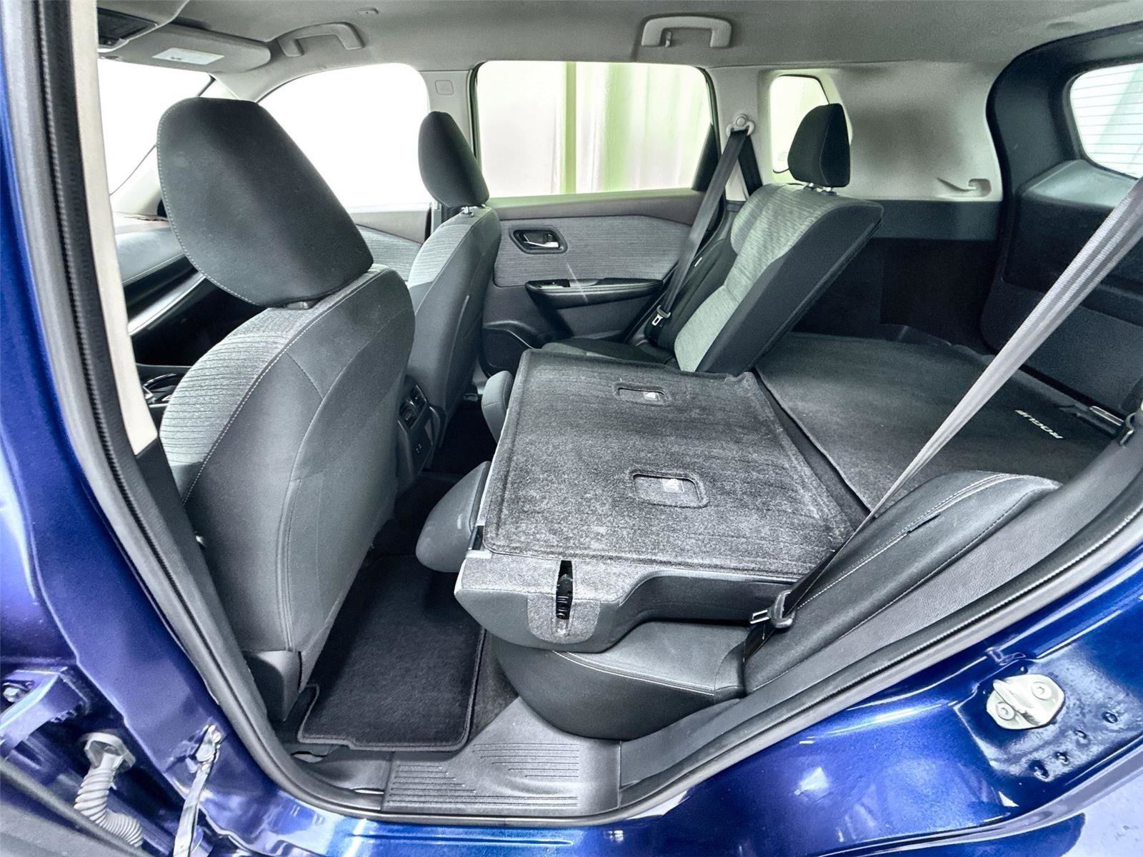 Used 2023 Nissan Rogue SV AWD/4WD image 22