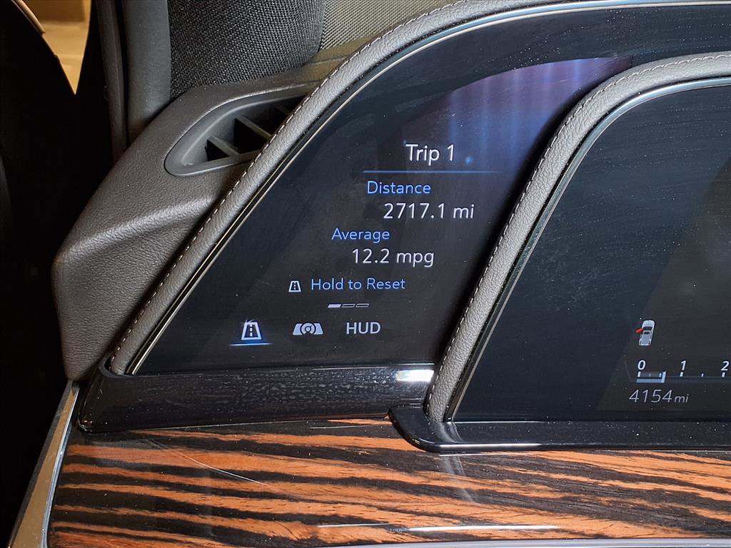 Certified 2024 Cadillac Escalade Premium Luxury w/ Performance Package image 12