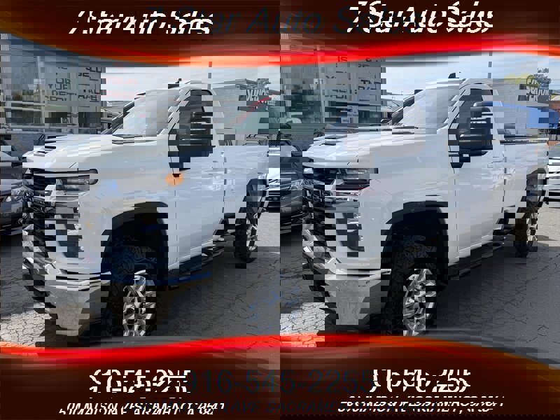 Used 2022 Chevrolet Silverado 2500 LT w/ Convenience Package image 3