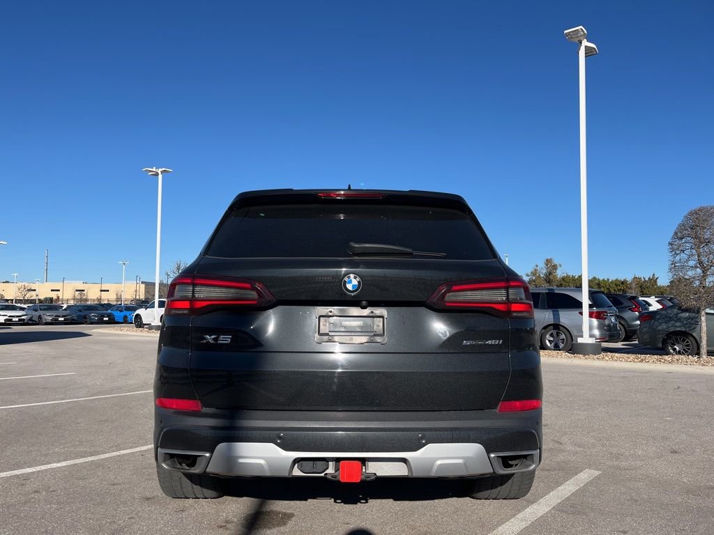Used 2022 BMW X5 sDrive40i w/ Luxury Seating Package image 5