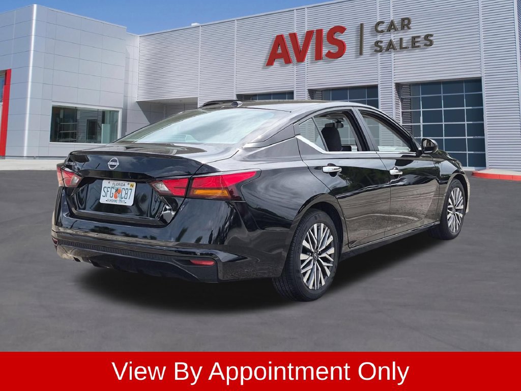 Used 2025 Nissan Altima 2.5 SV FWD image 5