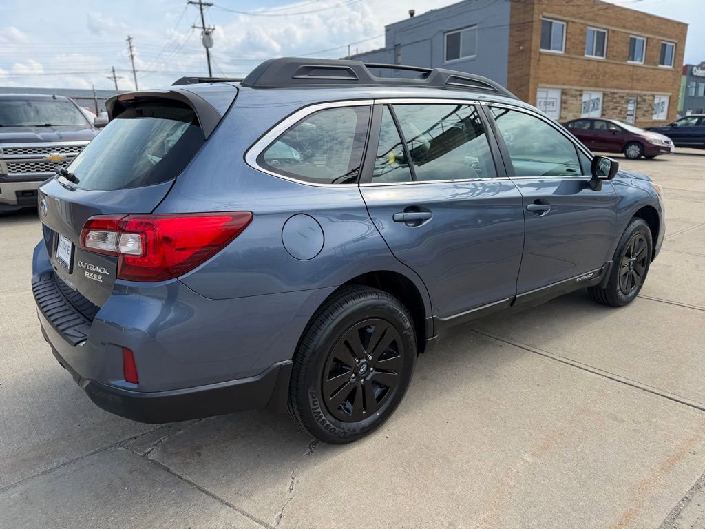 Used 2017 Subaru Outback 2.5i AWD/4WD image 5