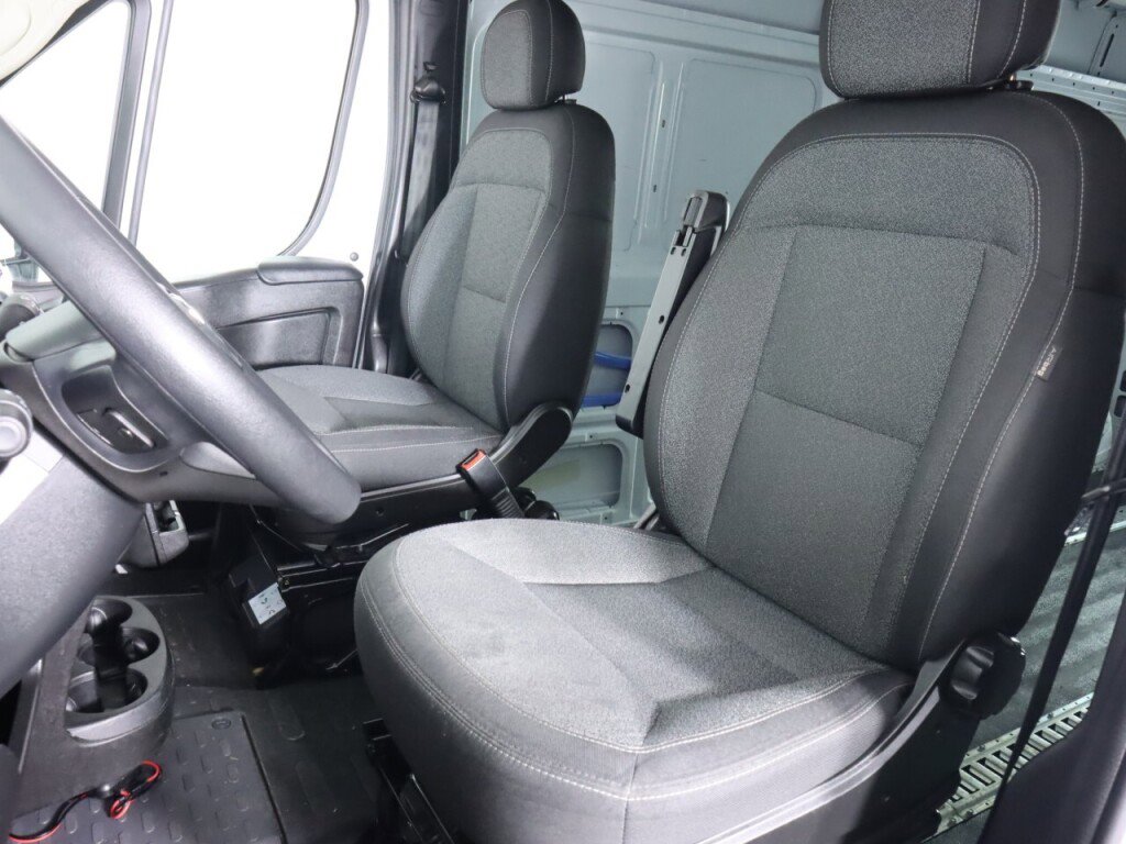 Used 2023 RAM ProMaster 2500 image 29