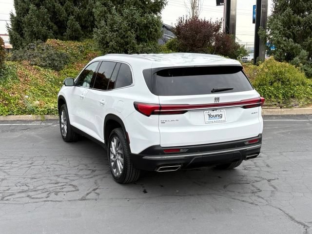 Used 2025 Buick Enclave Preferred AWD/4WD image 4