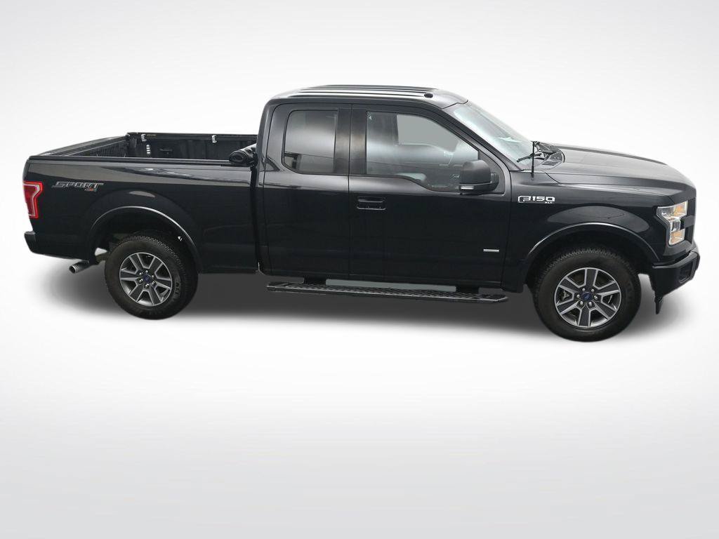 Used 2017 Ford F150 XLT w/ Equipment Group 302A Luxury AWD/4WD image 28
