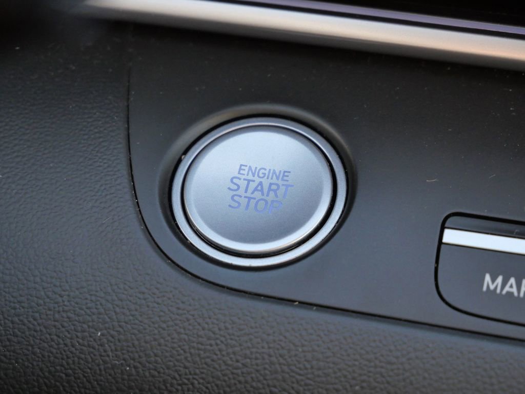 Used 2024 Hyundai Elantra SEL image 42