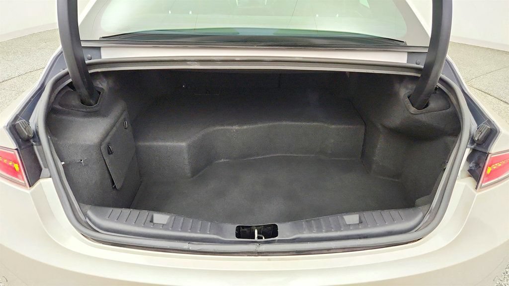 Used 2020 Lincoln MKZ Reserve FWD image 23