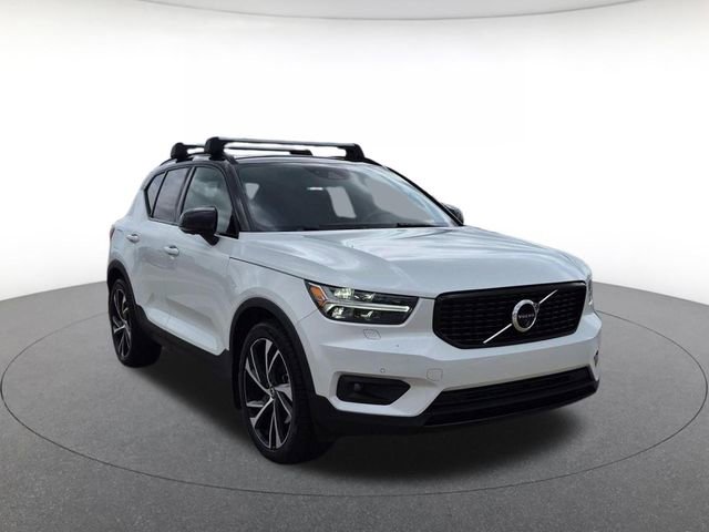 Used 2020 Volvo XC40 T5 R-Design AWD/4WD image 3