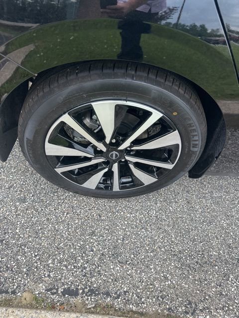 New 2025 Nissan Sentra SV w/ SV Premium Package image 12