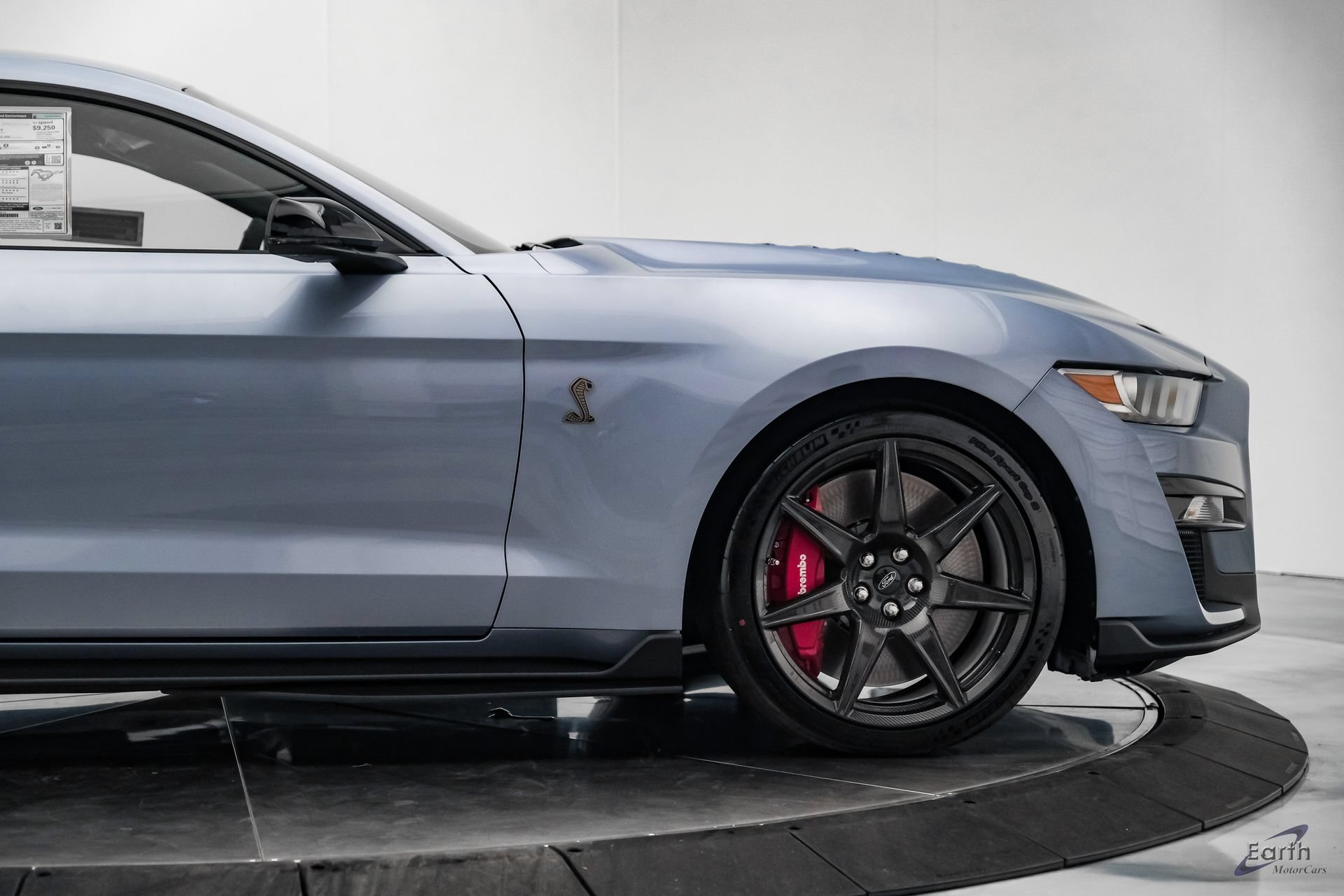 Used 2022 Ford Mustang Shelby GT500 w/ Carbon Fiber Track Pack RWD image 20